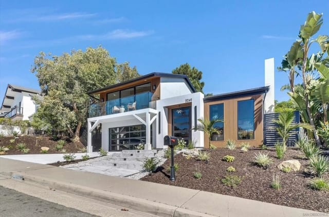 Finished San Clemente coastal modern residence